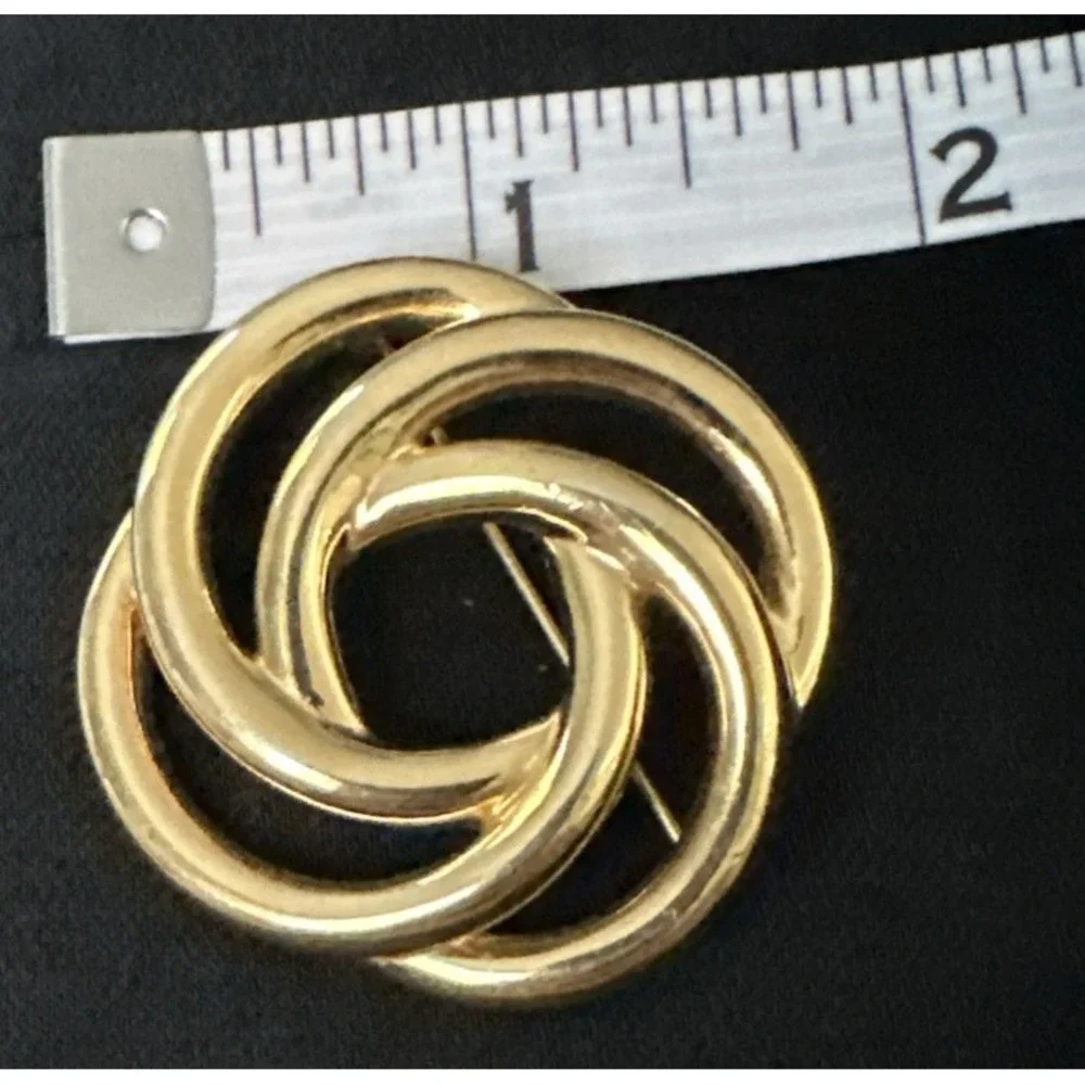 Vintage Monet Interlocking Circles Statement Brooch‎ Pin Gold Tone Four Hoops